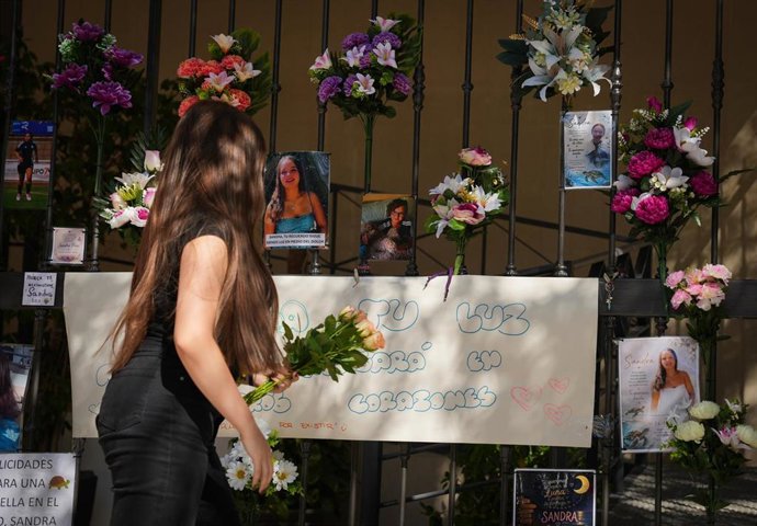 El altar en honor a Sandra Peña, restaurado en el aniversario de su muerte.