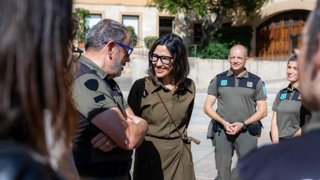La consellera Parlon amb els Agents Rurals