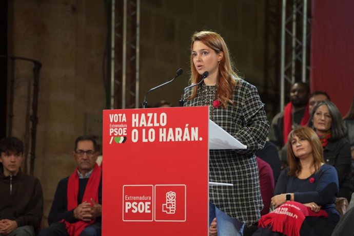 Archivo - Irene Pozas, participa en un acto electoral con motivo de las elecciones autonómicas del pasado 21 de diciembre