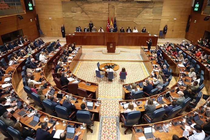 Hemiciclo durante el pleno de la Asamblea de Madrid