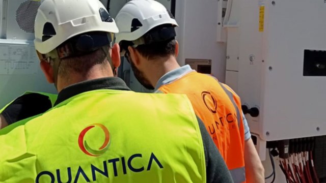 Quantica logra cerca de 900 instalaciones y 200 MW de autoconsumo bajo gestión en su cartera de mantenimiento