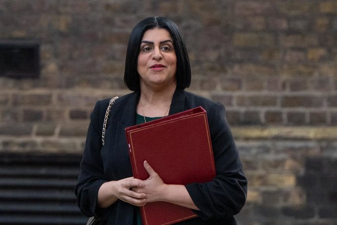 Archivo - November 4, 2025, London, England, United Kingdom: Secretary of State for the Home Department SHABANA MAHMOOD, arrives at Downing Street for a weekly Cabinet Meeting.