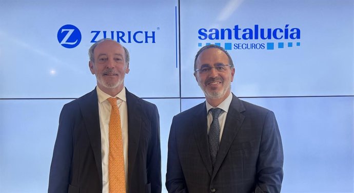 Vicente Cancio, CEO de Zurich Seguros España, junto a Andrés Romero, Consejero Director General en Santalucía Seguros Esp