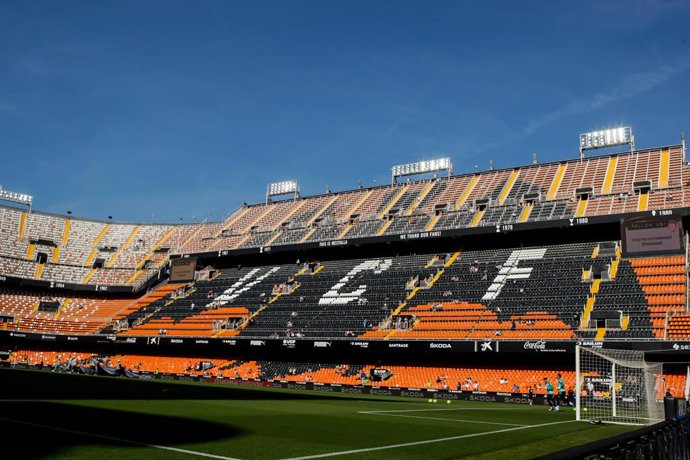Archivo - General view during the Santander League match between Valencia CF and Real Betis Balonpie at the Mestalla Stadium on May 10, 2022, in Valencia, Spain.