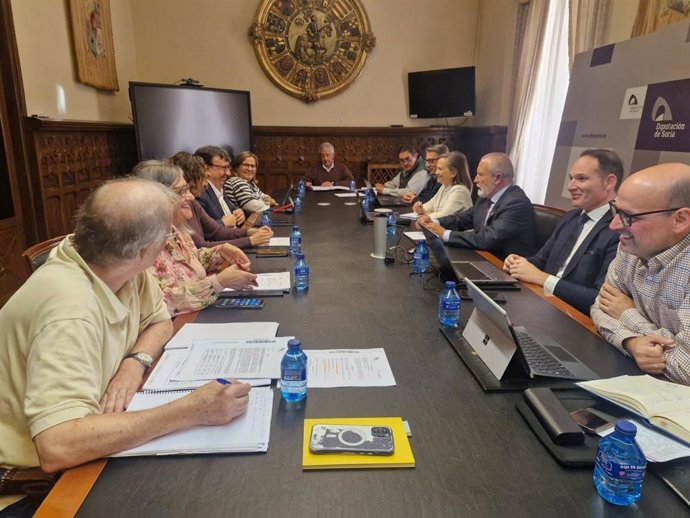 La Diputación de Soria resuelve por unanimidad las subvenciones a caminos rurales y los Fondos de Cohesión Territorial 