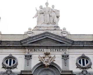 Façana del Tribunal Suprem
