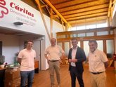 Foto: El vivero provincial de Sevilla dona ejemplares a la finca de inserción sociolaboral de Cáritas de Dos Hermanas