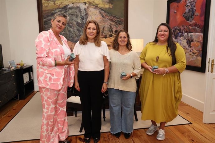 El Parlamento rinde homenaje al esfuerzo y trabajo de las mujeres rurales de las islas ante su Día Internacional