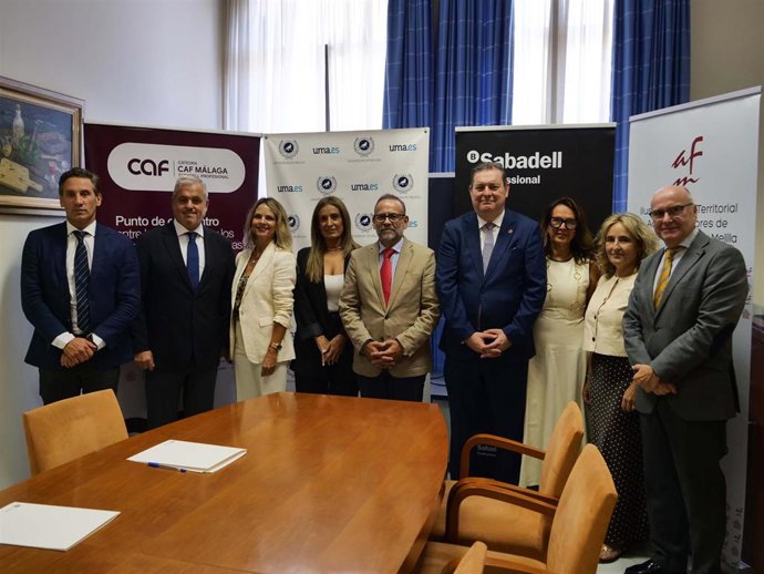 Presentación de la renovación del convenio de la Cátedra de Estudios CAF de la UMA para impulsar un observatorio de administración de fincas de la provincia de Málaga.