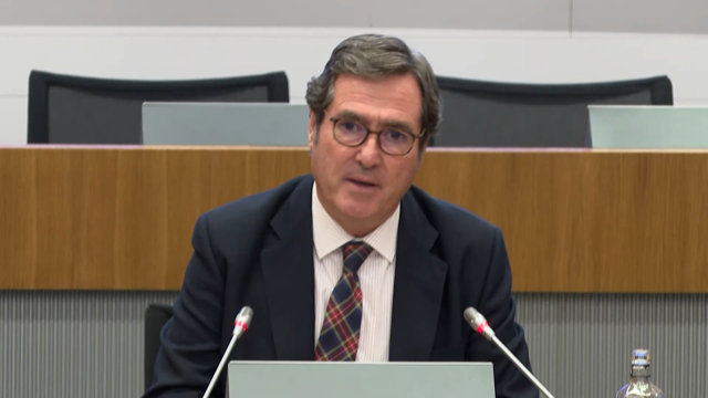 Garamendi ve "increíble" que el Gobierno use su "poder" para subir el SMI en per