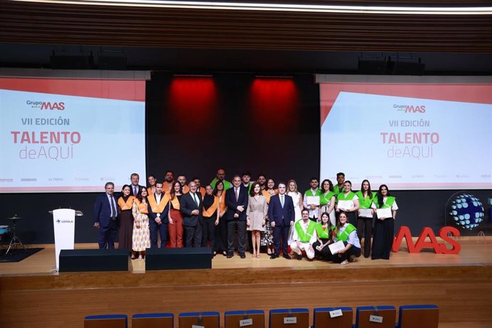La consejera de Empleo, Empresa y Trabajo Autónomo de la Junta de Andalucía, Rocío Blanco (c), participa en  la séptima edición de 'Talento de aquí' del Grupo MAS. A 15 de octubre de 2026 en Sevilla (Andalucía, España).