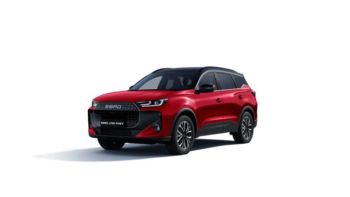 EBRO actualiza el s700 PHEV con mejoras en diseño, confort y ergonomía para 2027