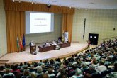 Foto: Más de 1.400 personas comienzan el curso en el Aula Abierta de Mayores de la Universidad Pablo de Olavide de Sevilla