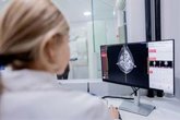 Foto: Un fármaco para suprimir la lactancia tras parto podría reducir el riesgo de cáncer de mama, según estudio internacional
