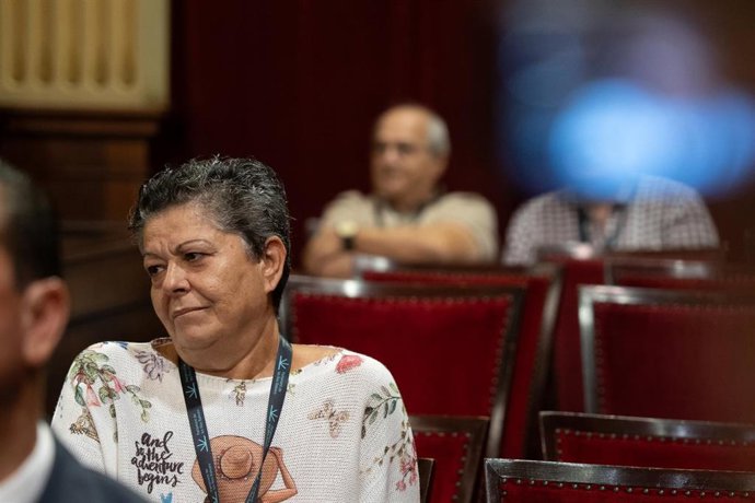 Pilar López, en el Parlament.