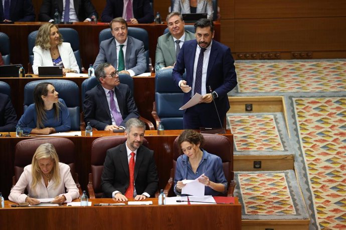 El portavoz del PP en la Asamblea de Madrid, Carlos Díaz-Pache, interviene durante un pleno en la Asamblea de Madrid, a 17 de septiembre de 2026, en Madrid (España).