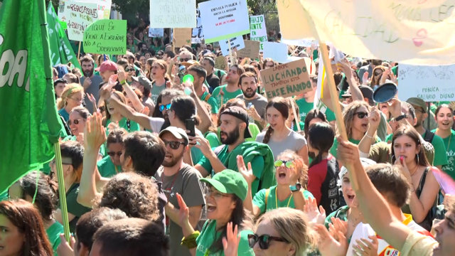 Segunda jornada de huelga educativa: Miles de docentes exigen mejoras en Madrid