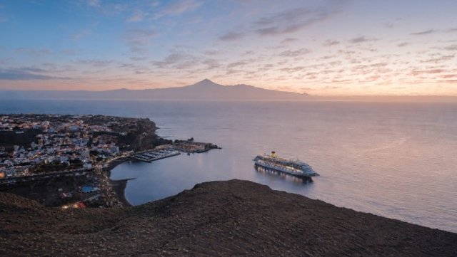 Nuevos conceptos de itinerarios por el Mediterráneo, Canarias y el Caribe.