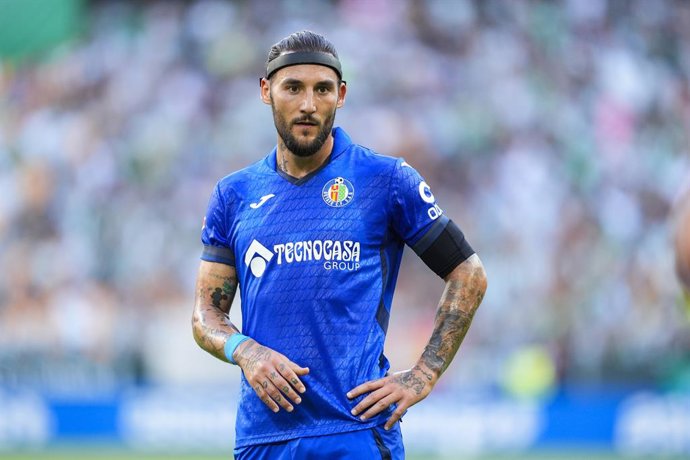 Nemanja Gudelj of Getafe CF looks on during the Spanish league, LaLiga EA Sports, football match played between Real Betis and Getafe CF at La Cartuja stadium on September 17, 2026, in Sevilla, Spain.