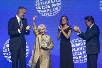 Isabel Allende gana el 75 Premio Planeta con 'La hora antes del alba'