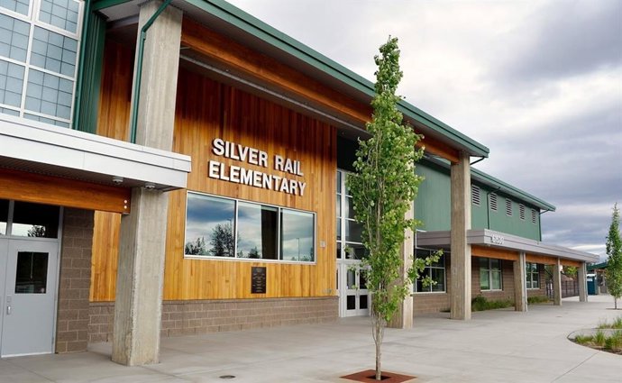 Archivo - Arquivo - Fachada da escola primária Silver Rail, na cidade de Bend, Oregon (EUA)