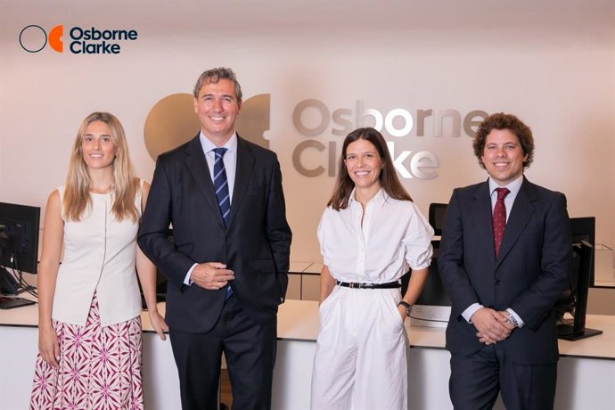 Guillermo Rodrigo, Paloma Alcón, Lucía García Ovies y Jaime Armijo, el nuevo equipo de derecho inmobiliario de Osborne Clarke.
