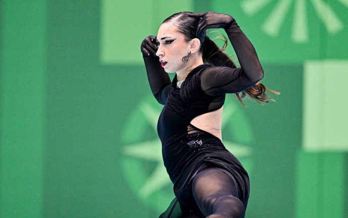 La patinadora española Natalia Baldizzone disputando los Juegos Mundiales de Patinaje de Asunción antes de conseguir la medalla de plata.