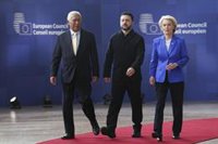 Zelenski agradece desde Bruselas tener el apoyo de "los líderes reales" en plena disputa con Trump