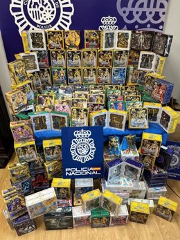 Figuras de Cabaleiros do Zodiaco recuperadas pola Policía en Lugo
