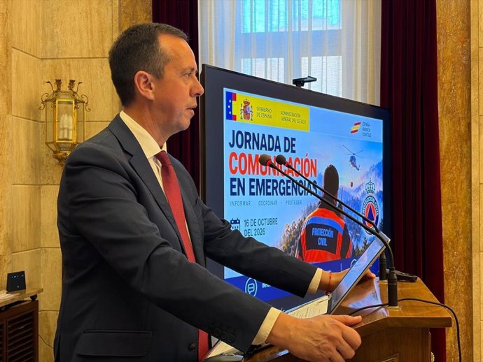 El subdelegado del Gobierno en Almería, José María Martín, durante las jornadas de Comunicación en Emergencias.