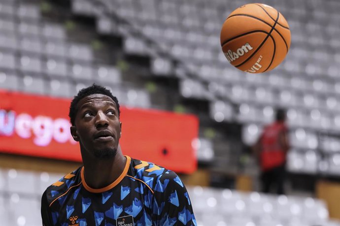Archivo - Arxiu - Yankuba Avenc amb València Basket