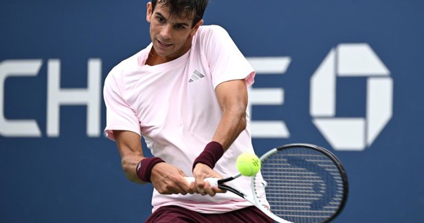Tenis
