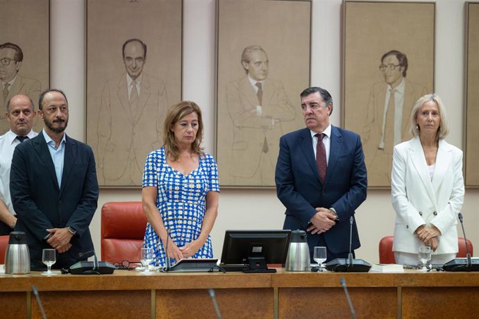Archivo - La presidenta del Congreso de los Diputados, Francina Armengol, al inicio de una reunión de la Diputación Permanente d