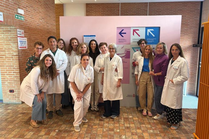 Alba Ordiñana, Paula Larumbe, Jorge Díaz, Ainhoa Larraya, Nieves Erdozáin, Ana Osa, Susana Corral, Beatriz Erro, Perla Eguíluz, Marian Recalde, Marta Arbuniés, Mari Díaz, Cristina Larramendi y María Ederra.