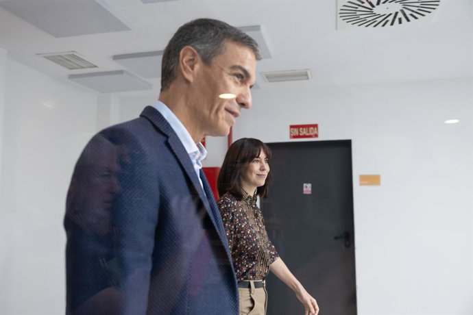 El president del Govern, Pedro Sánchez, i la ministra d'Universitats, Diana Morant. 