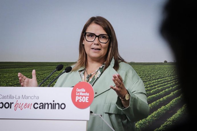 La presidenta de la Ejecutiva provincial del PSOE de Toledo, Tita García Élez.