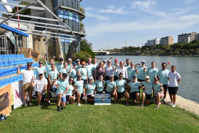 Participantes en la prueba de regata en una foto de archivo
