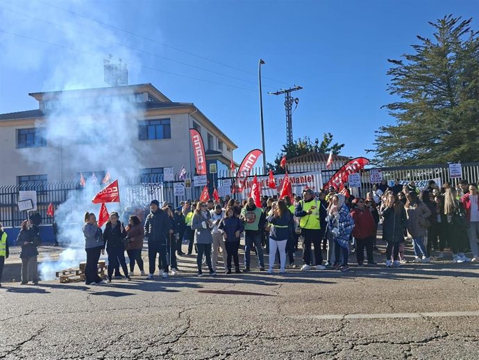 Archivo - Protestas sindical en Mahle.