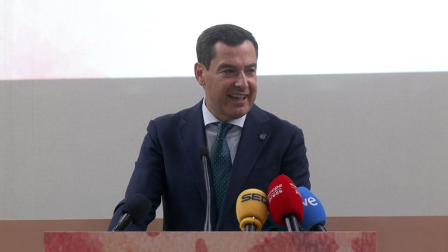 Moreno aspira a un andalucismo "cada vez más grande y fuerte"