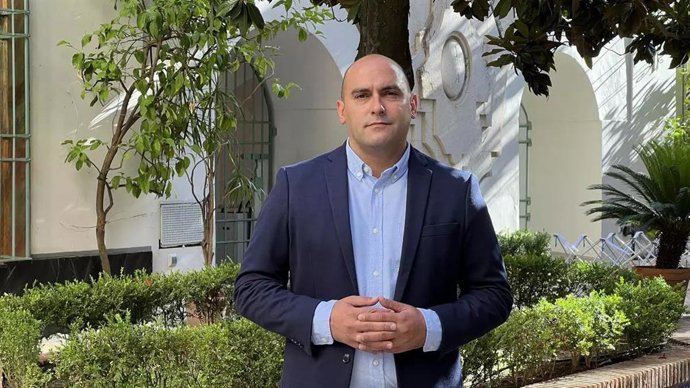El diputado provincial del PSOE y representante socialista en la Comisión de Valoración del Instituto Provincial de Desarrollo Económico (Iprodeco) de la Diputación de Córdoba, Salvador Millán.