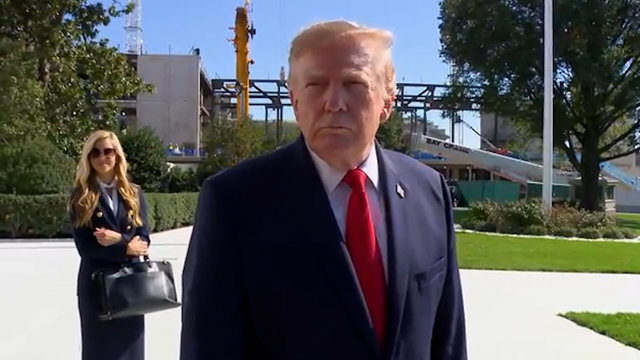 Trump despide a la portavoz de prensa de la Casa Blanca a pocos días de nombrarl