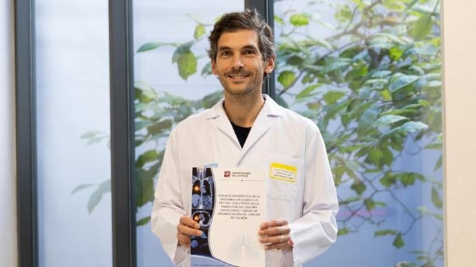Xavier Boulvard, doctor 'cum laude' por la UR con una tesis sobre el empleo de radiómica en estudio cáncer de pulmón