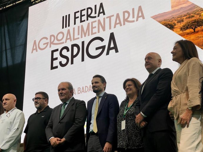 Autoridades en la inauguración de la III Feria Agroalimentaria Espiga en Badajoz