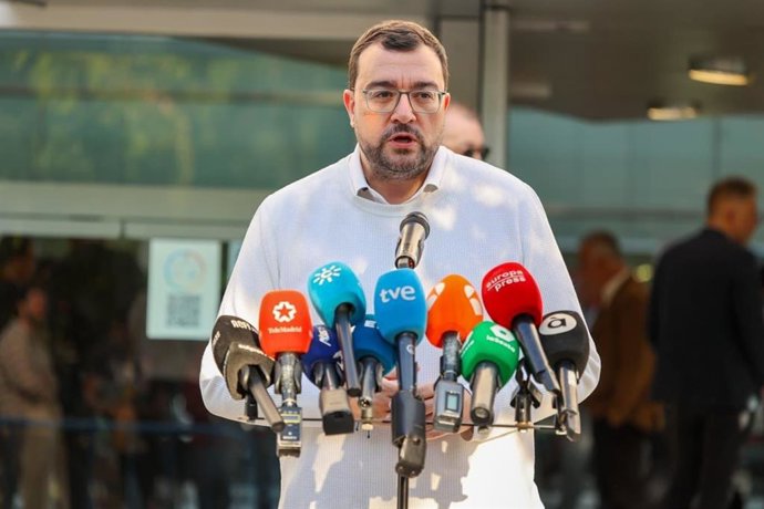 El presidente del Principado, Adrián Barbón, a su llegada al Comité Federal, en Madrid.