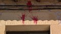 La asociación La Pilastra ve como "una burla" la decisión del Ayuntamiento de Baños de Ebro sobre el dintel franquista