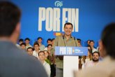 Foto: Moreno apela a los jóvenes "a impulsar el cambio político" ante "las mentiras" del PSOE: "Hay razones de sobra"