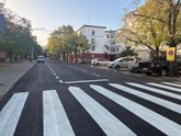 Foto: El Ayuntamiento de Sevilla reasfalta Sierra Vicaria, una de las principales vías de entrada y salida al Tiro de Línea