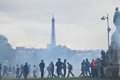 Al menos 166 detenidos hasta las 12.00 horas en las protestas contra el coste de la vida en Francia