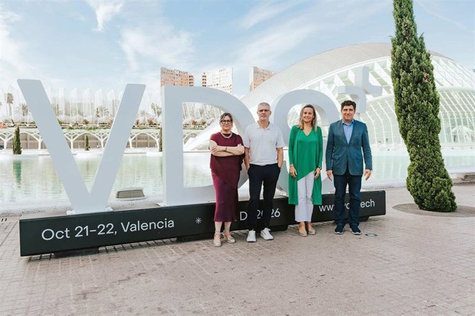 De izquierda a derecha, Ana María Ortells, Juan Luis Hortelano, Paula Llobet y Nacho Mas.