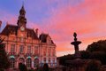 El Ayuntamiento de Limoges arde por completo durante las protestas en Francia